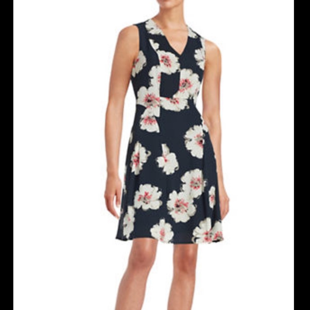Ivanka Trump Size 2 mid length Blue floral dress